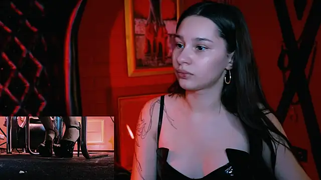 KimClarks  online show from September 22, 2025, 8:49 am