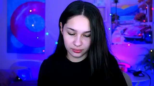 KimClarks  online show from September 29, 2025, 8:30 am