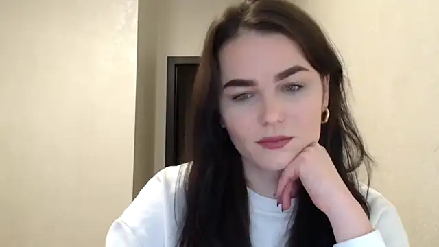 Silviaa a online show from January 14, 2026, 8:36 pm