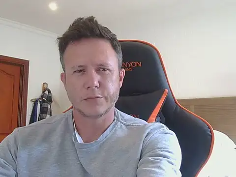 TroyDieselXXX online show from November 7, 2025, 9:09 am