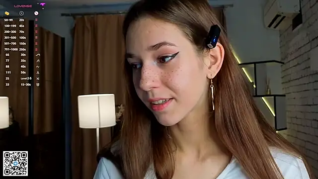 PetraHambelton online show from September 14, 2025, 4:11 am