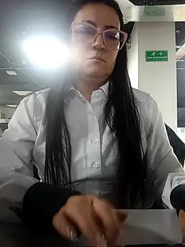 Romina693 online show from November 21, 2025, 6:23 am