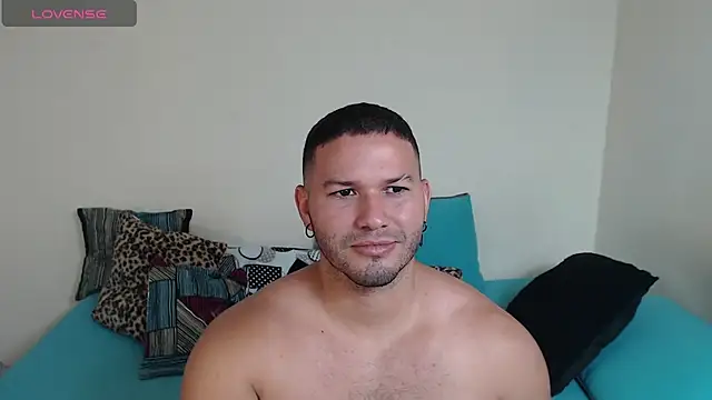 Tim mz01 online show from May 5, 2026, 5:54 pm
