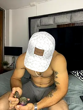 MR MUSCLE online show from October 8, 2025, 11:41 am