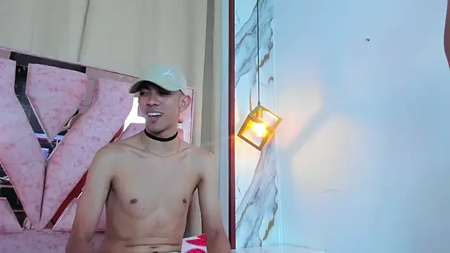 Snapshot of kameron_and_Nick chatting on November 11, 2025, 8:09 pm kameron and Nick online show from November 11, 2025, 8:09 pm