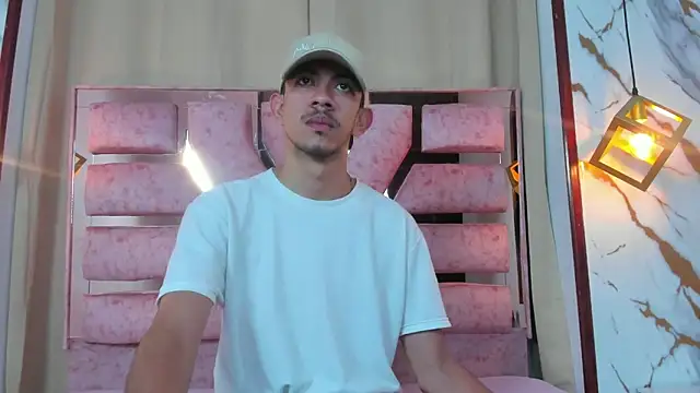 Snapshot of kameron_and_Nick chatting on November 22, 2025, 7:46 pm kameron and Nick online show from November 22, 2025, 7:46 pm