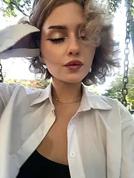 Snapshot of KellyKeler chatting on September 14, 2025, 1:10 pm KellyKeler online show from September 14, 2025, 1:10 pm