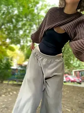 Snapshot of KellyKeler chatting on October 12, 2025, 12:26 pm KellyKeler online show from October 12, 2025, 12:26 pm