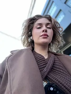 Snapshot of KellyKeler chatting on October 17, 2025, 11:24 am KellyKeler online show from October 17, 2025, 11:24 am