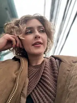 Snapshot of KellyKeler chatting on November 14, 2025, 12:59 pm KellyKeler online show from November 14, 2025, 12:59 pm