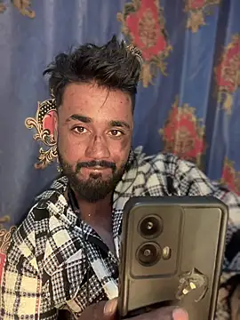 Munny6677 online show from November 22, 2025, 6:18 pm