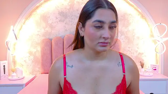 JasmineRhodes online show from January 14, 2026, 1:06 pm