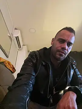 Snapshot of futy-doll chatting on February 15, 2026, 5:48 am futy-doll online show from February 15, 2026, 5:48 am