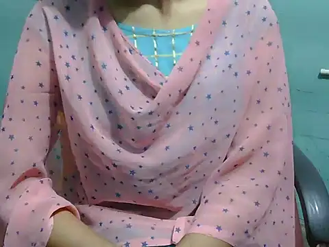 Snapshot of lovely_soniya chatting on September 30, 2025, 5:45 am lovely soniya online show from September 30, 2025, 5:45 am