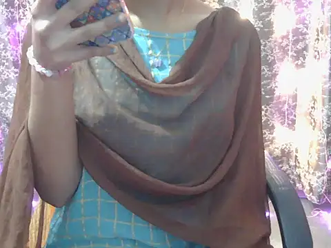 lovely soniya online show from December 4, 2025, 5:17 am