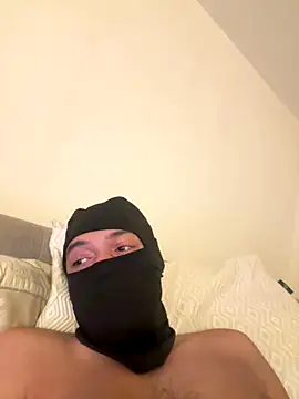 Snapshot of Pingasweet304 chatting on December 16, 2025, 8:52 am Pingasweet304 online show from December 16, 2025, 8:52 am