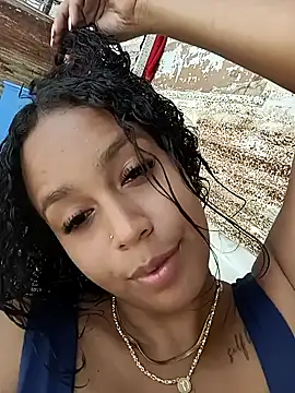 Fernanda30 online show from September 20, 2025, 5:47 pm