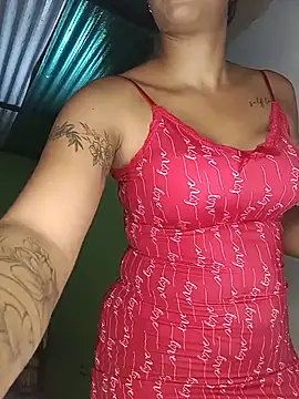 Snapshot of Fernanda30 chatting on May 30, 2026, 10:51 pm Fernanda30 online show from May 30, 2026, 10:51 pm