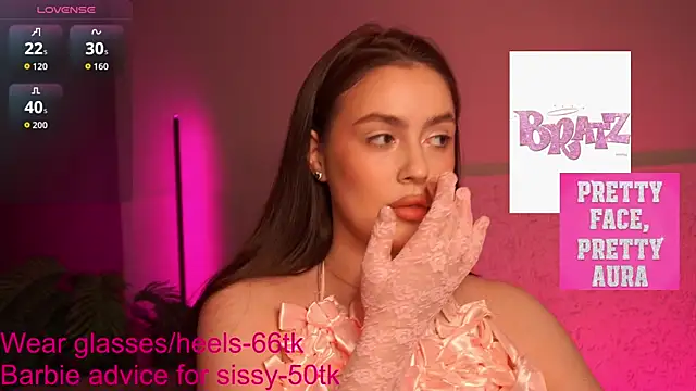 EmiliyaRoude online show from November 8, 2025, 1:11 pm