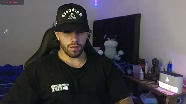 Ades Lowe online show from March 6, 2026, 5:26 am