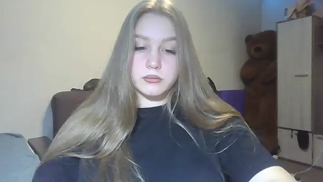 Snapshot of yourhoney_Lola_ chatting on October 23, 2025, 2:49 pm yourhoney Lola online show from October 23, 2025, 2:49 pm