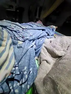 Snapshot of slfemale chatting on September 18, 2025, 4:20 pm slfemale online show from September 18, 2025, 4:20 pm