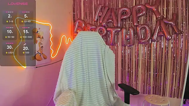 Snapshot of ShalinaMontana chatting on December 19, 2025, 4:36 pm ShalinaMontana online show from December 19, 2025, 4:36 pm