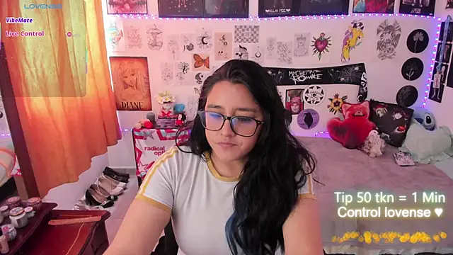 Cherry blush  online show from April 8, 2026, 7:58 pm