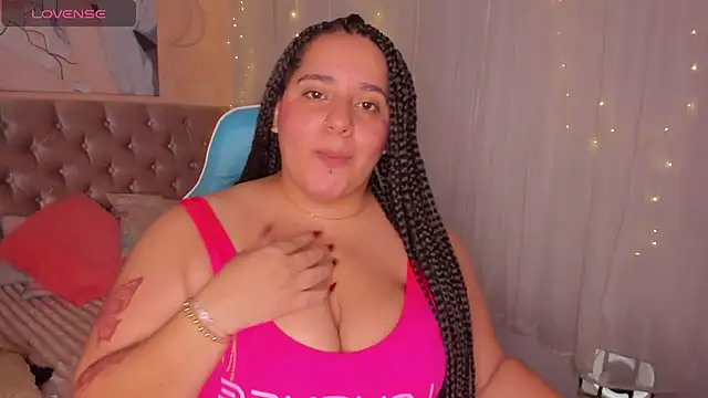 Snapshot of artemisa19 chatting on November 7, 2025, 8:09 pm artemisa19 online show from November 7, 2025, 8:09 pm