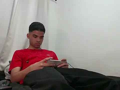 camillo beischel  online show from October 6, 2025, 6:27 pm