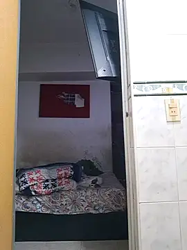 Snapshot of SweettyNaugthy chatting on September 19, 2025, 7:10 am SweettyNaugthy online show from September 19, 2025, 7:10 am