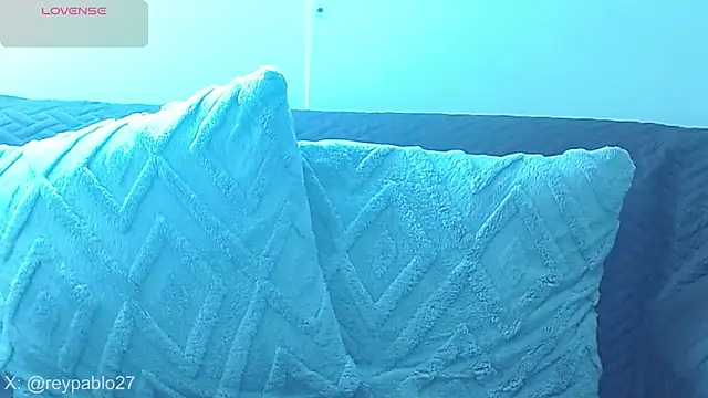 ReyPablo1 online show from November 8, 2025, 7:01 pm