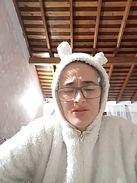 Snapshot of Mariam_Arango chatting on February 26, 2026, 7:18 am Mariam Arango online show from February 26, 2026, 7:18 am