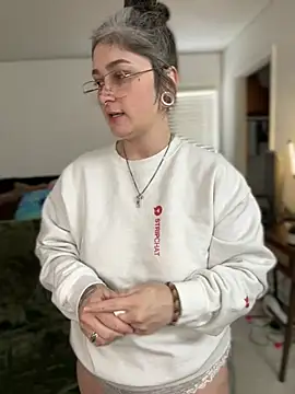 Alix Valentine online show from February 11, 2026, 5:07 pm