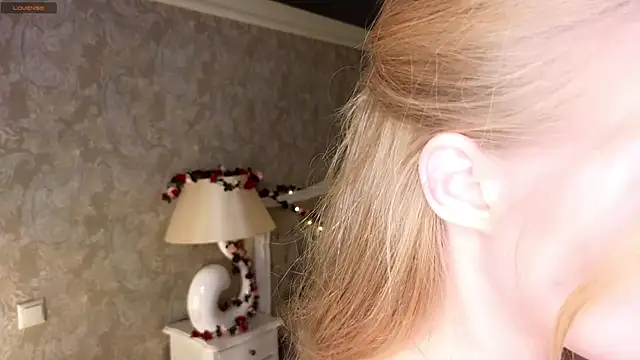 Emma Frosty online show from September 11, 2025, 6:19 pm