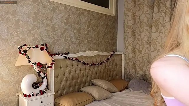 Emma Frosty online show from November 8, 2025, 8:07 pm