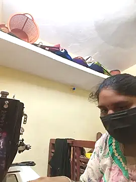 Snapshot of Villageanuty chatting on October 12, 2025, 5:01 pm Villageanuty online show from October 12, 2025, 5:01 pm