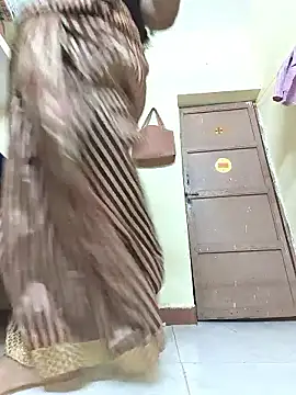 Snapshot of Villageanuty chatting on November 6, 2025, 12:50 pm Villageanuty online show from November 6, 2025, 12:50 pm