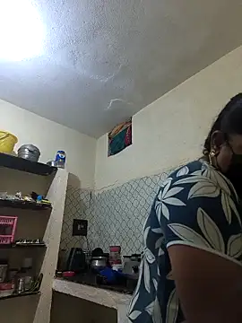 Snapshot of Villageanuty chatting on November 12, 2025, 6:25 am Villageanuty online show from November 12, 2025, 6:25 am