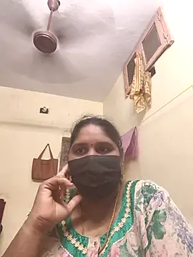 Snapshot of Villageanuty chatting on November 24, 2025, 12:27 pm Villageanuty online show from November 24, 2025, 12:27 pm