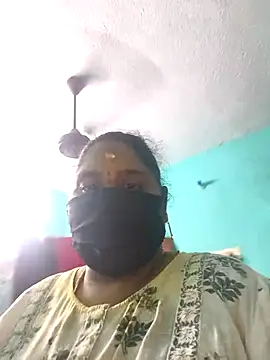 Snapshot of Villageanuty chatting on January 13, 2026, 4:40 am Villageanuty online show from January 13, 2026, 4:40 am