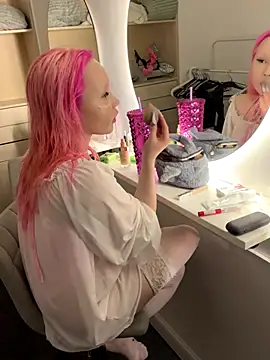 AsiaVegas online show from December 16, 2025, 7:19 pm