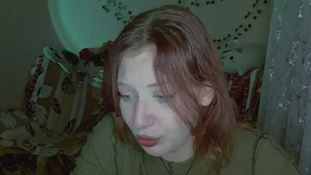 Lily Ember online show from December 4, 2025, 6:05 pm