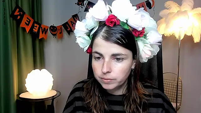 MartaEdams online show from October 25, 2025, 6:10 am