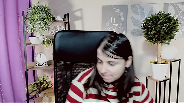Snapshot of MartaEdams chatting on March 11, 2026, 6:19 am MartaEdams online show from March 11, 2026, 6:19 am
