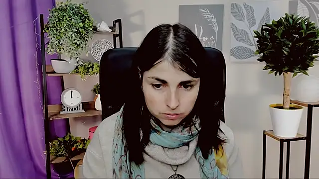 Snapshot of MartaEdams chatting on March 17, 2026, 6:28 am MartaEdams online show from March 17, 2026, 6:28 am