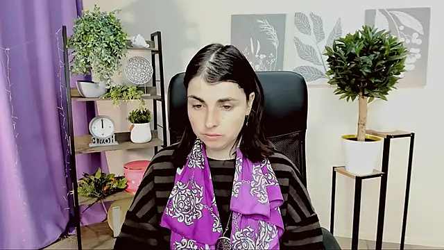 Snapshot of MartaEdams chatting on March 24, 2026, 6:29 am MartaEdams online show from March 24, 2026, 6:29 am