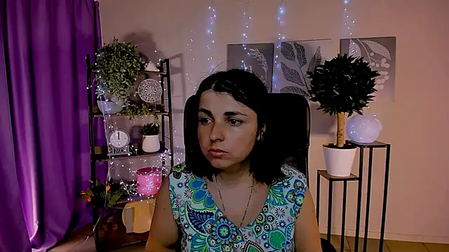 Snapshot of MartaEdams chatting on May 21, 2026, 6:31 am MartaEdams online show from May 21, 2026, 6:31 am