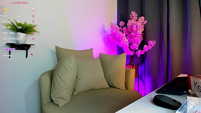 Snapshot of rahama_hott69 chatting on December 16, 2025, 3:33 am rahama hott69 online show from December 16, 2025, 3:33 am