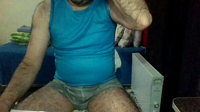 Snapshot of st206boy chatting on November 29, 2025, 12:57 am st206boy online show from November 29, 2025, 12:57 am